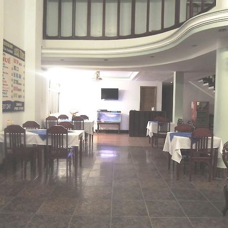 Phoenix Hotel Hue Esterno foto