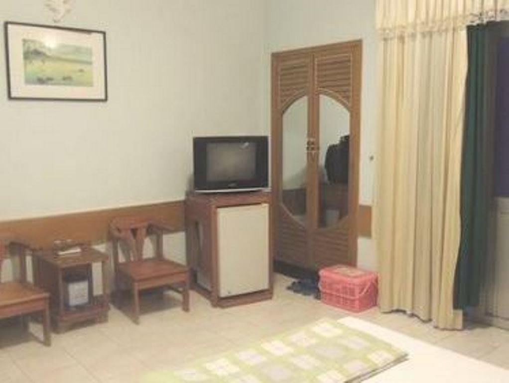 Phoenix Hotel Hue Esterno foto