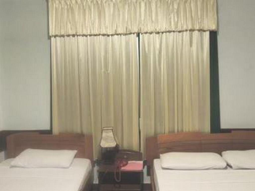 Phoenix Hotel Hue Esterno foto